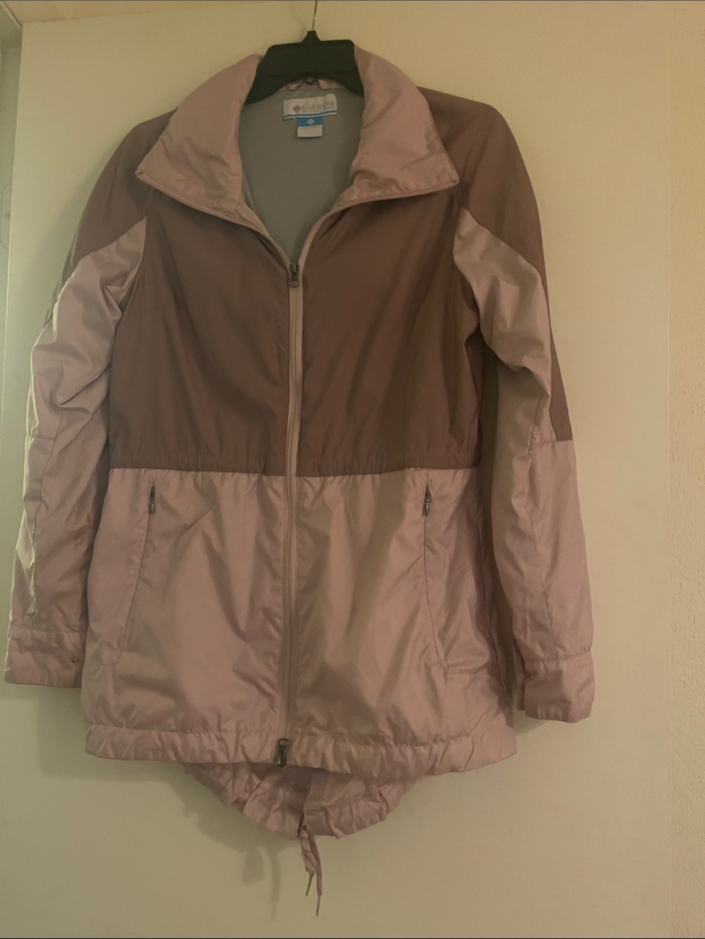 Columbia Pink and Taupe Women's Lightweight Windbreaker Jacket -Small